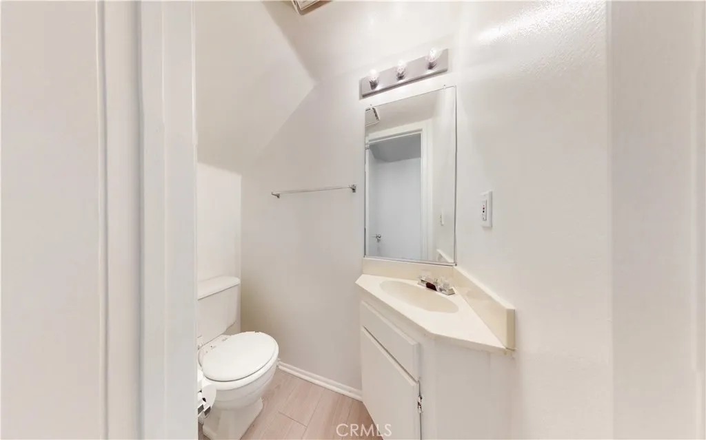 1834 E Avenue J2, Lancaster, California 93535 home-pic-13
