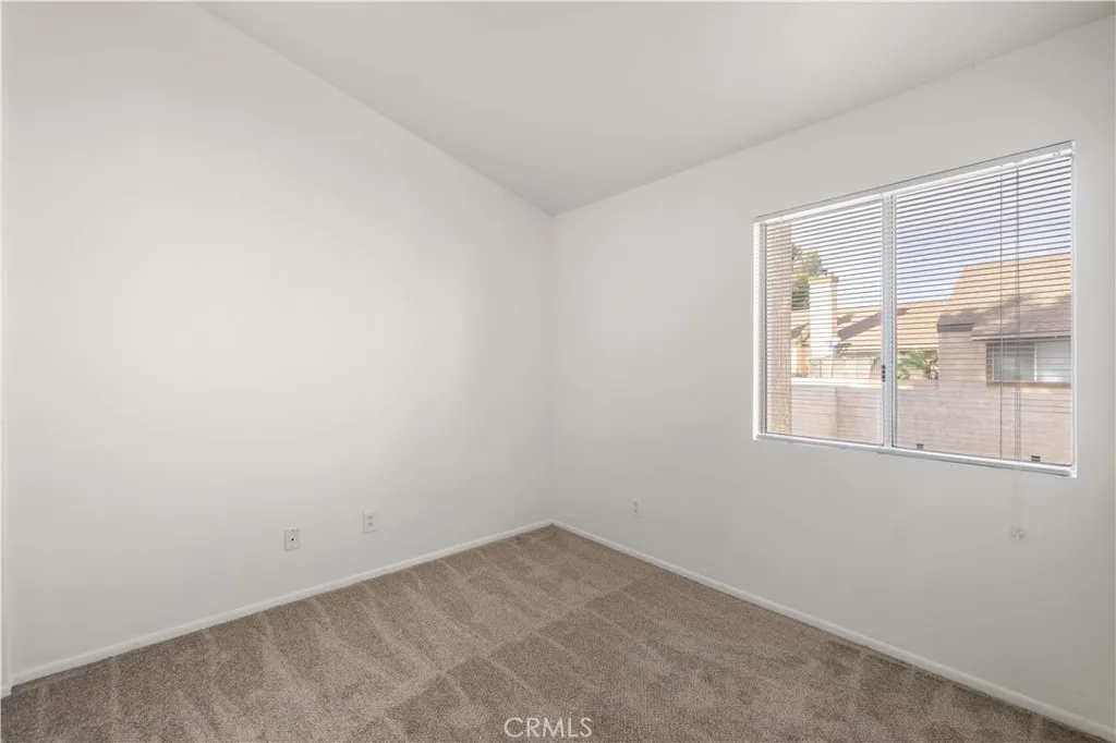 1834 E Avenue J2, Lancaster, California 93535 home-pic-14