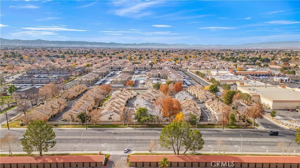 1834 E Avenue J2, Lancaster, California 93535 home-pic-31