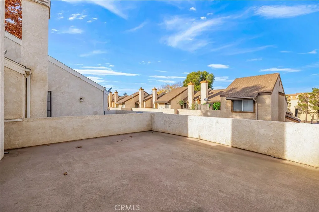 1834 E Avenue J2, Lancaster, California 93535 home-pic-24