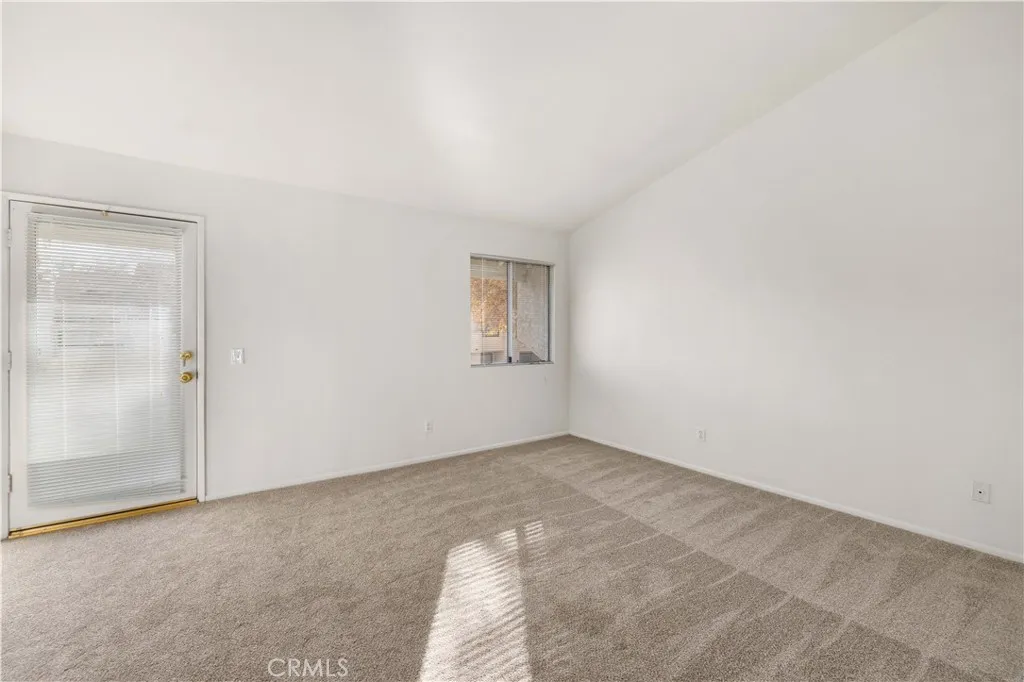 1834 E Avenue J2, Lancaster, California 93535 home-pic-20