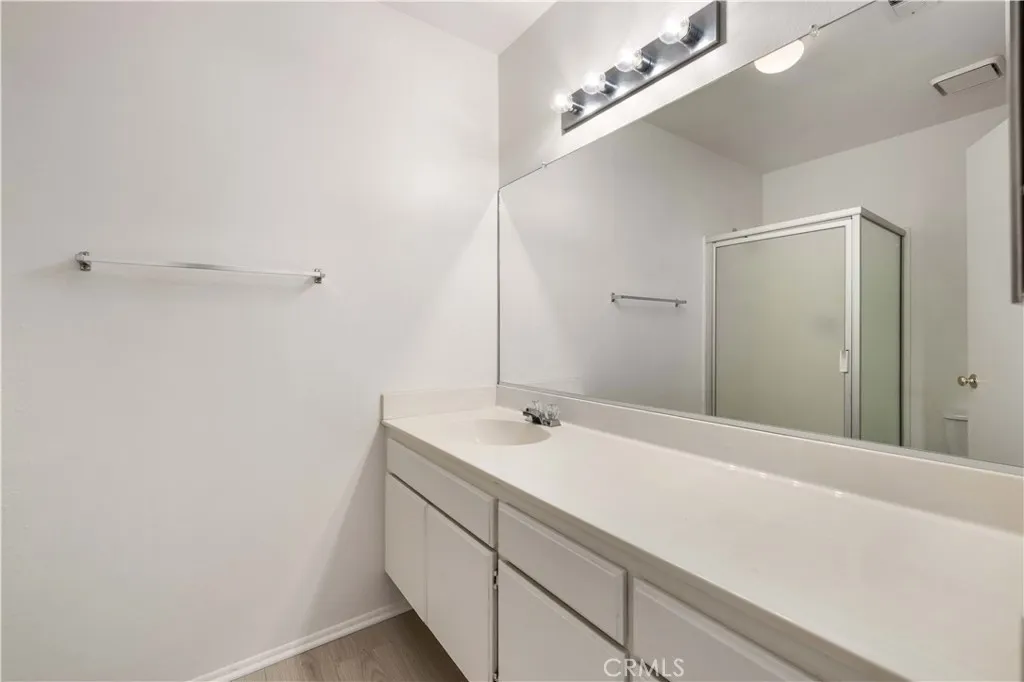 1834 E Avenue J2, Lancaster, California 93535 home-pic-22