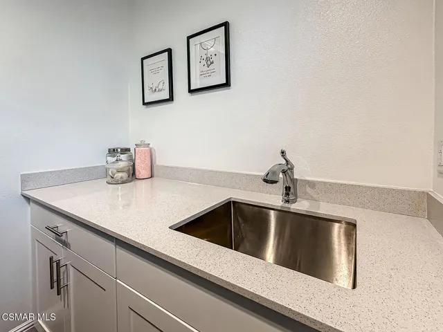 iHall Bath and Laundry6