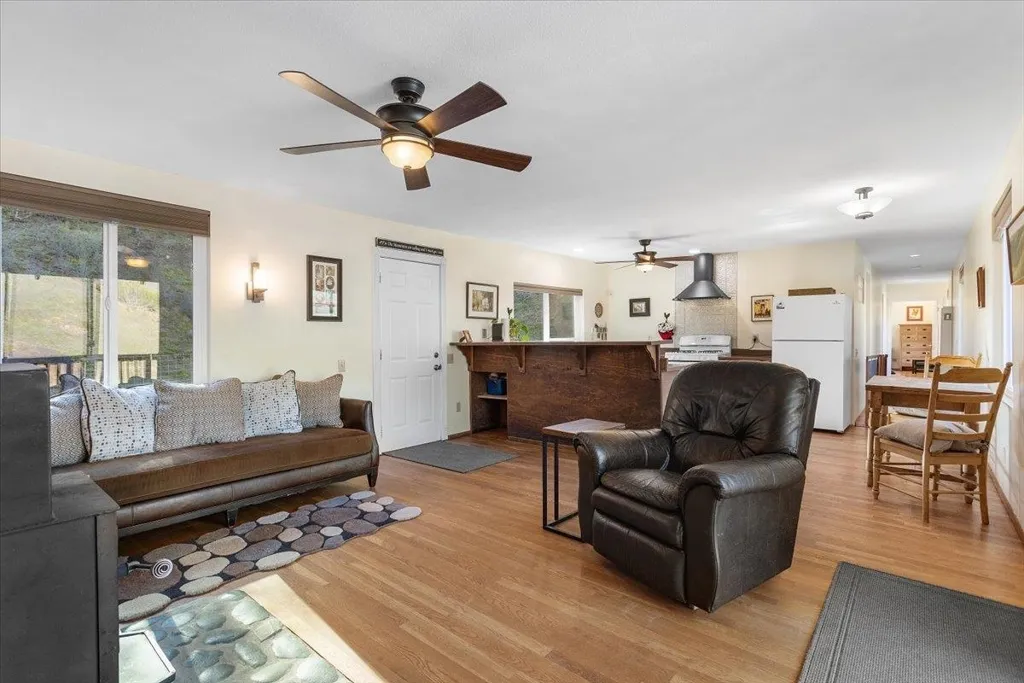 17370 Mines Rd, Livermore, California 94550 home-pic-4