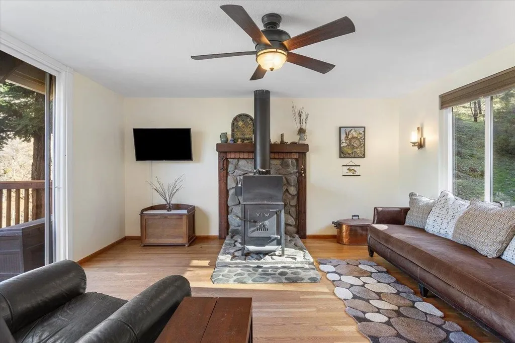 17370 Mines Rd, Livermore, California 94550 home-pic-7