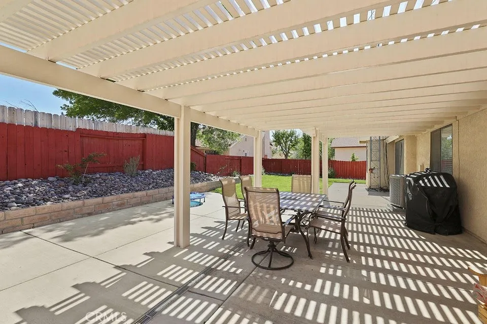 2028 W Avenue K10, Lancaster, California 93536 home-pic-19