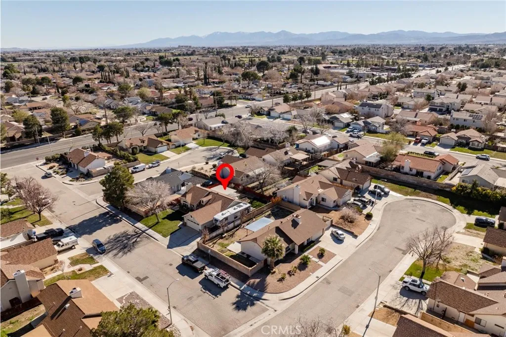 2028 W Avenue K10, Lancaster, California 93536 home-pic-25