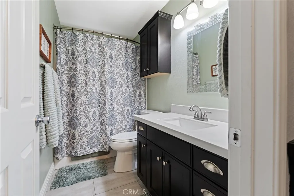 2028 W Avenue K10, Lancaster, California 93536 home-pic-12