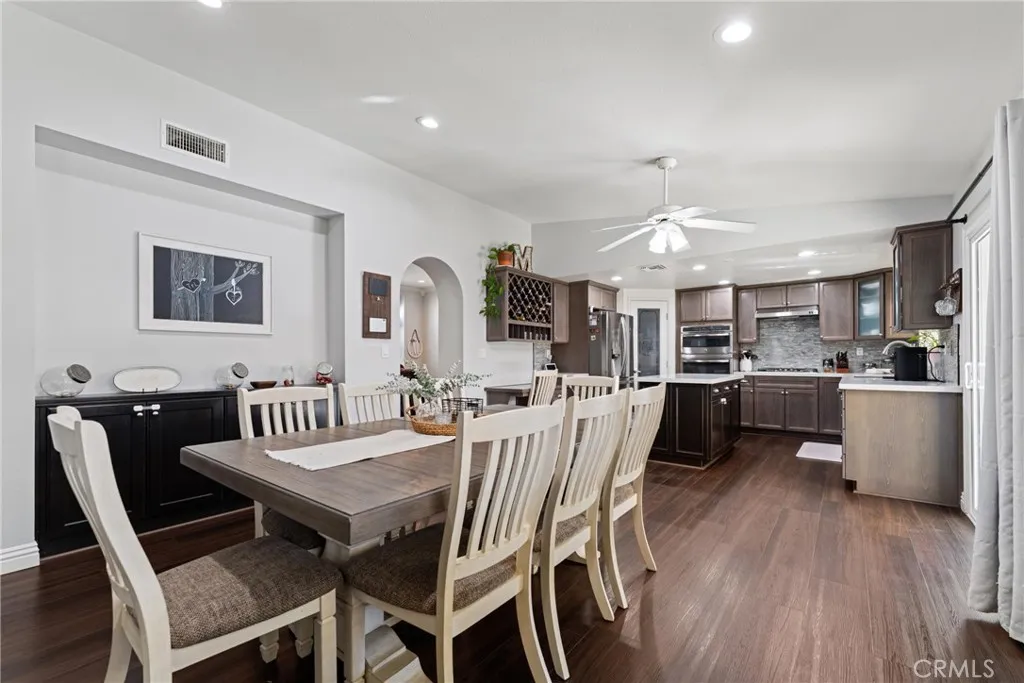 2028 W Avenue K10, Lancaster, California 93536 home-pic-9