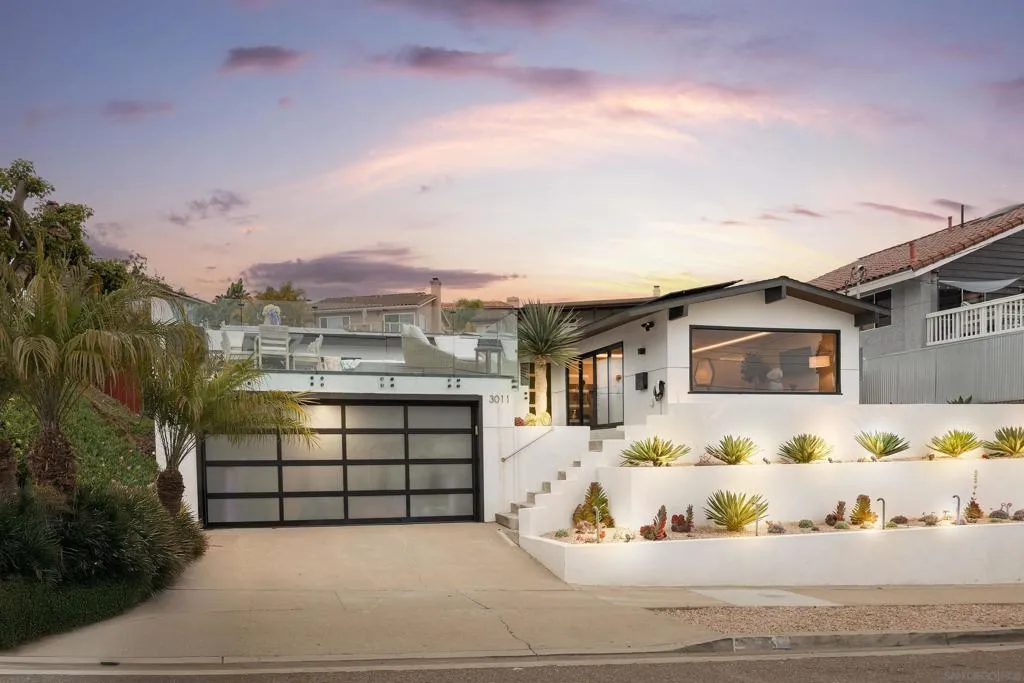 3011 Lloyd St, San Diego, California 92117 home-pic-2