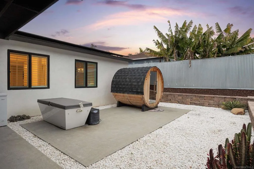 3011 Lloyd St, San Diego, California 92117 home-pic-26