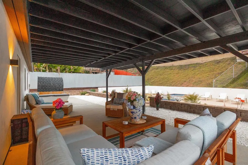 3011 Lloyd St, San Diego, California 92117 home-pic-27