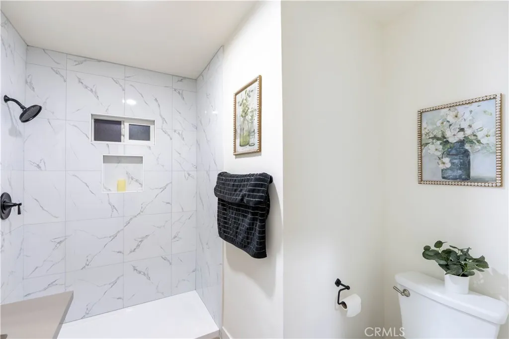2744 Valencia, San Bernardino, California 92404 home-pic-27