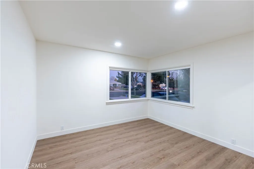 2744 Valencia, San Bernardino, California 92404 home-pic-24