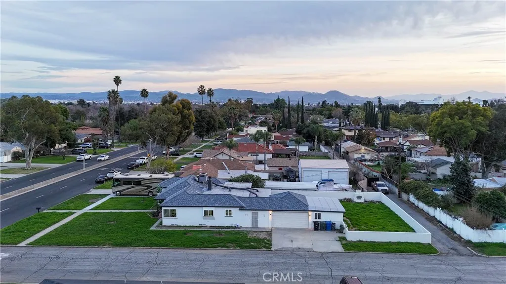 2744 Valencia, San Bernardino, California 92404 home-pic-36