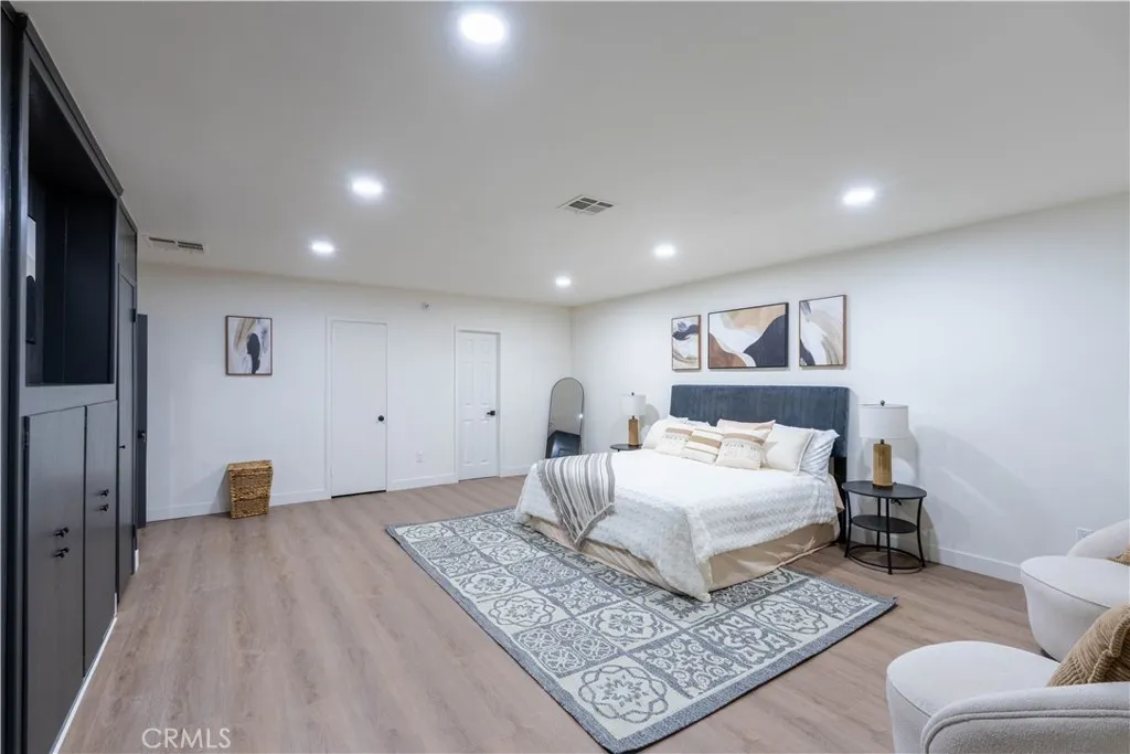 2744 Valencia, San Bernardino, California 92404 home-pic-14