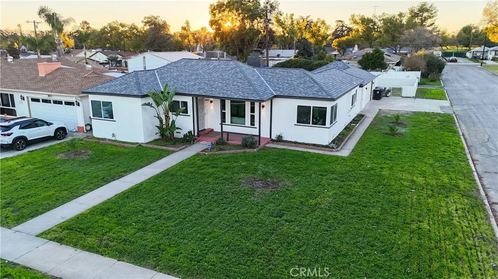 2744 Valencia, San Bernardino, California 92404 home-pic-1