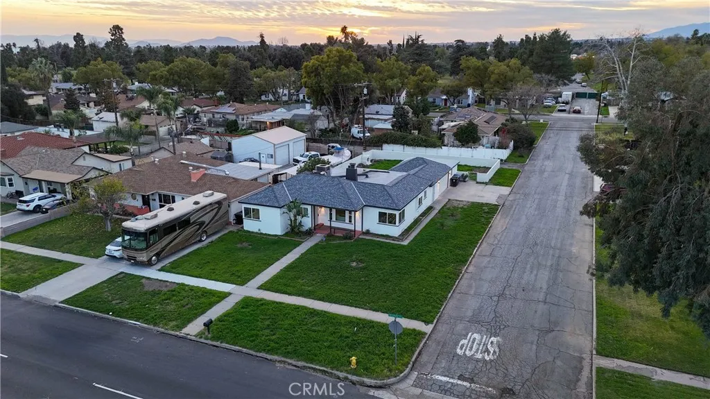 2744 Valencia, San Bernardino, California 92404 home-pic-40