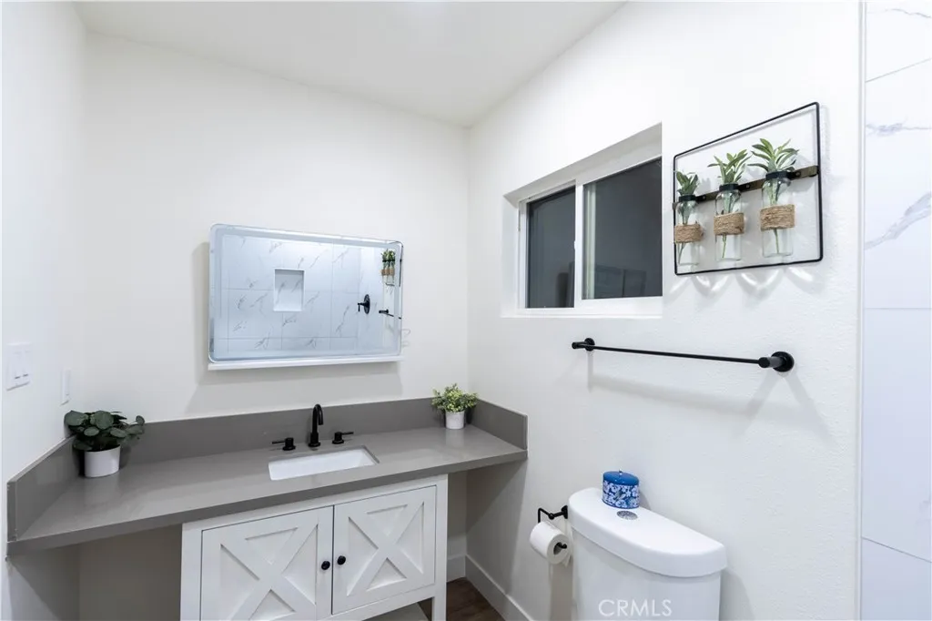 2744 Valencia, San Bernardino, California 92404 home-pic-19