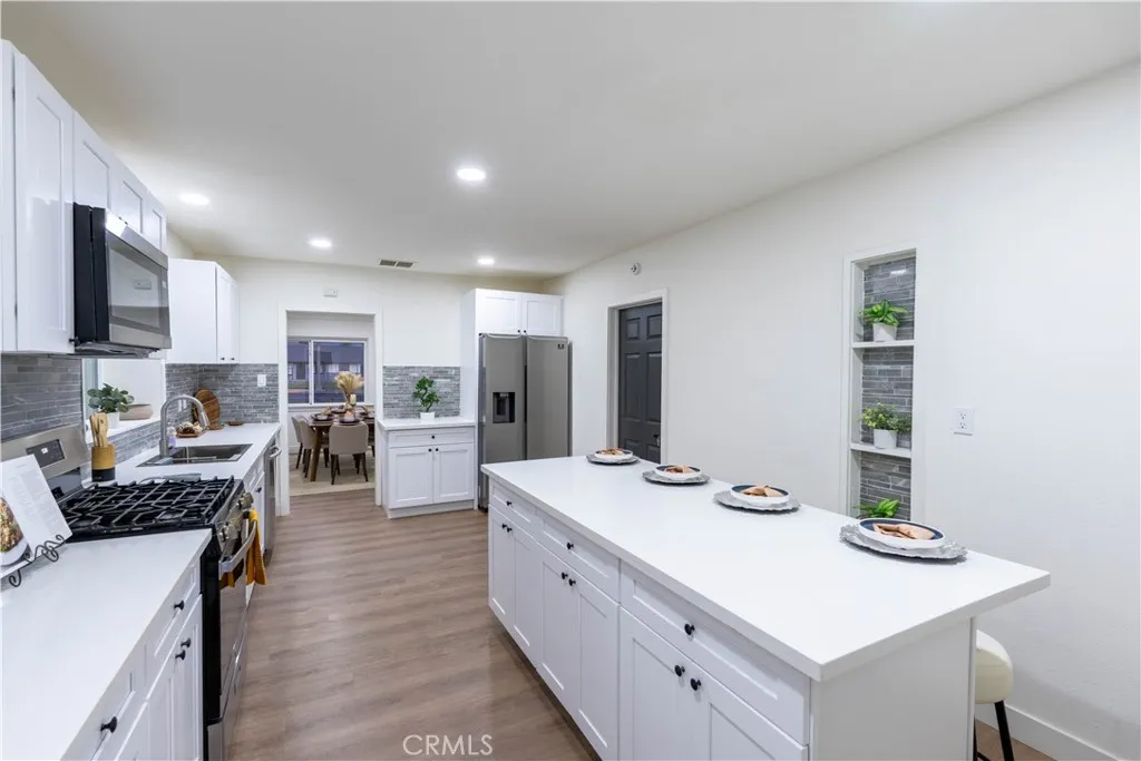 2744 Valencia, San Bernardino, California 92404 home-pic-13