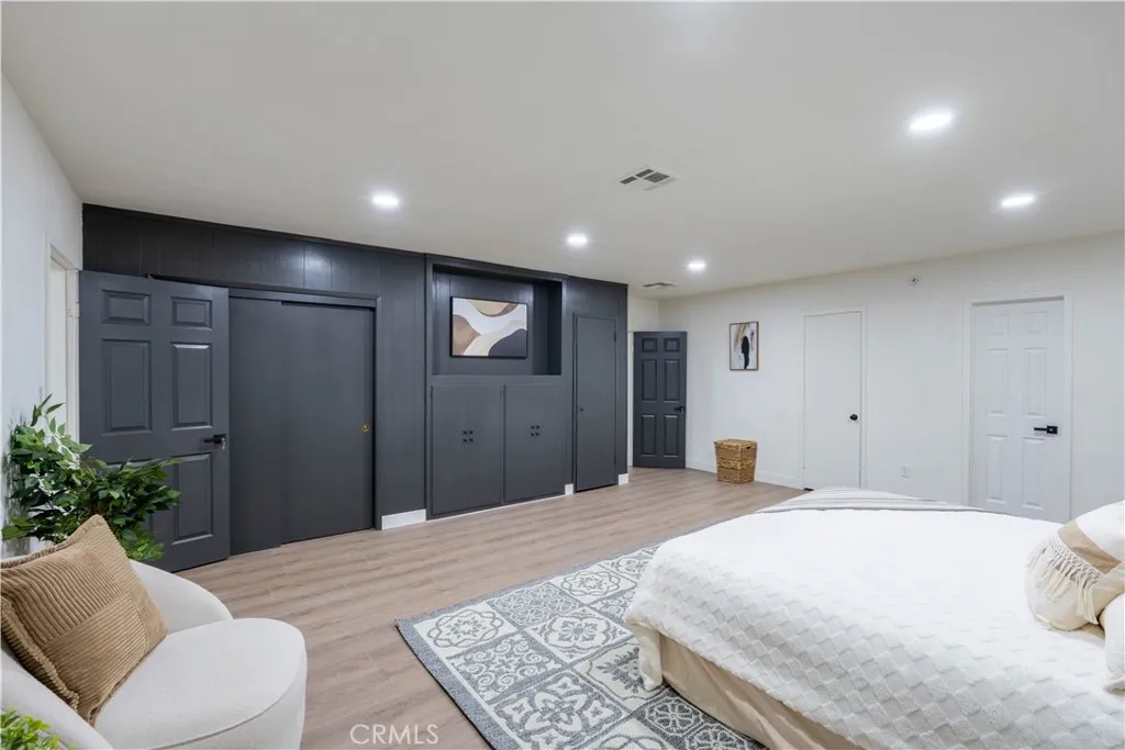 2744 Valencia, San Bernardino, California 92404 home-pic-17
