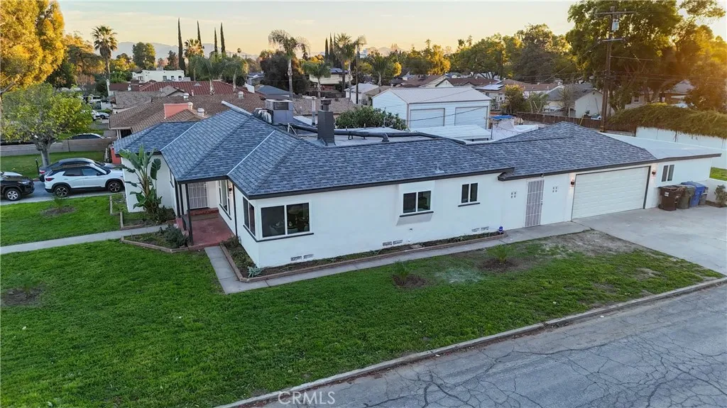 2744 Valencia, San Bernardino, California 92404 home-pic-32