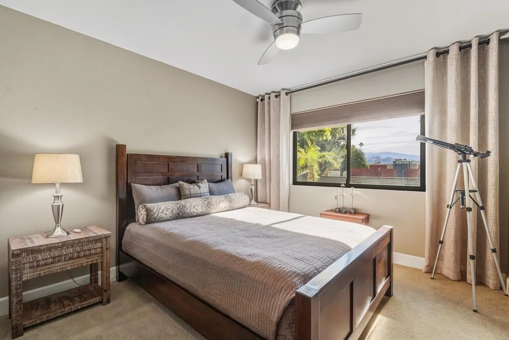 1056 E Vista Chino, Palm Springs, California 92262 home-pic-21