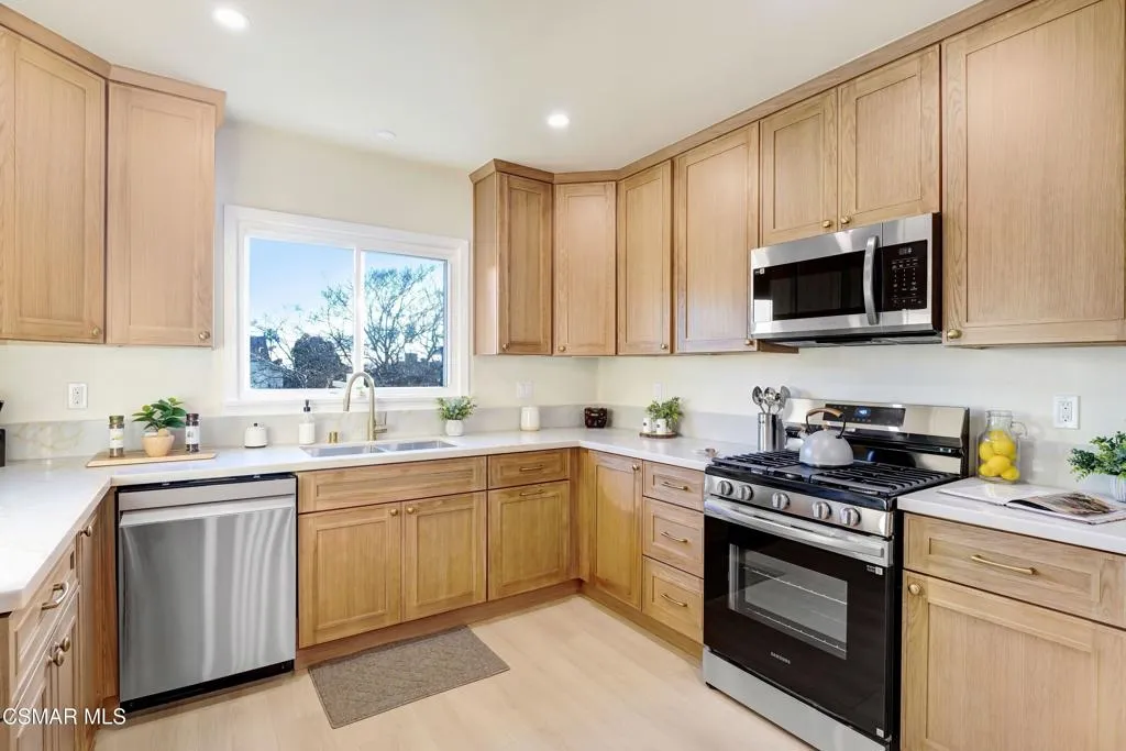 6113 Kifisia Way, Fair Oaks, CA 95628 home-pic-18