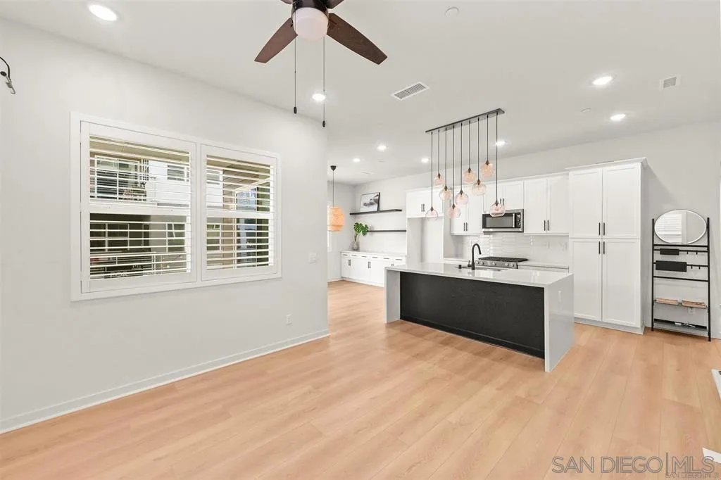 3001 Bravo Loop 2, Chula Vista, California 91915 home-pic-2
