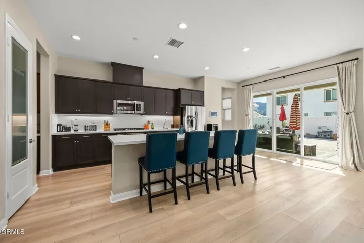 390_Rose_St-Open Kitchen