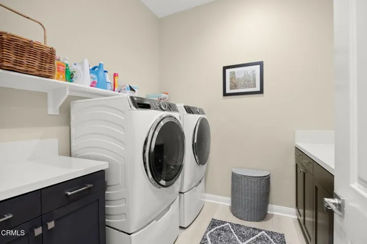 390_Rose_St-Laundry Room