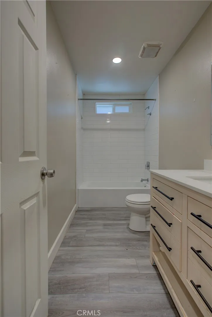 8822 Globe Avenue, Dos Palos, California 93620 home-pic-9