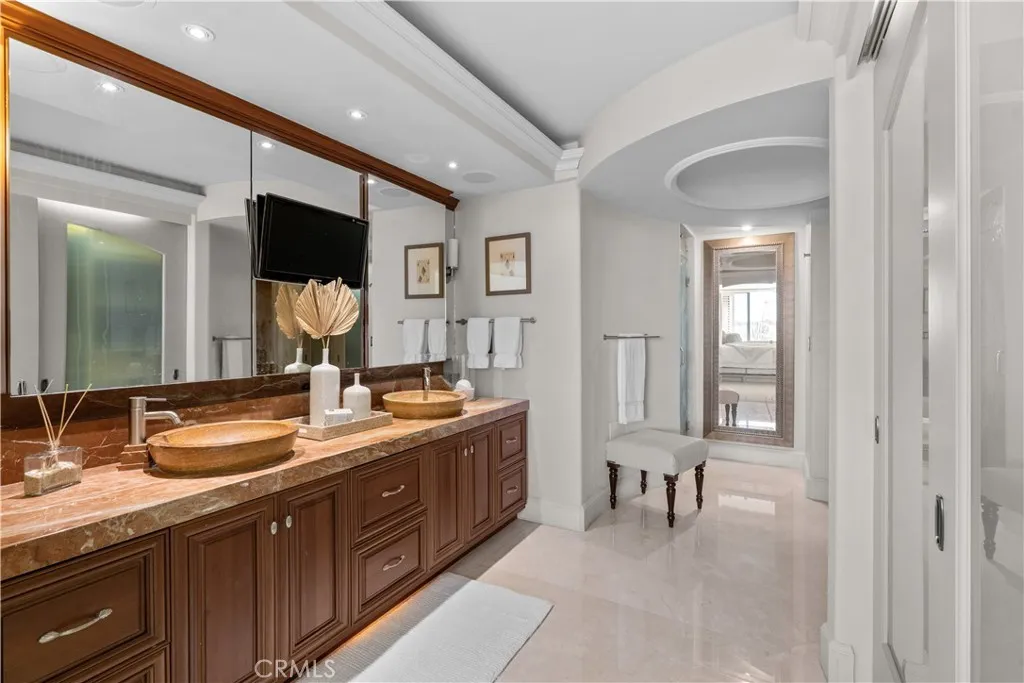 601 Lido Park Drive 1e, Newport Beach, California 92663 home-pic-12