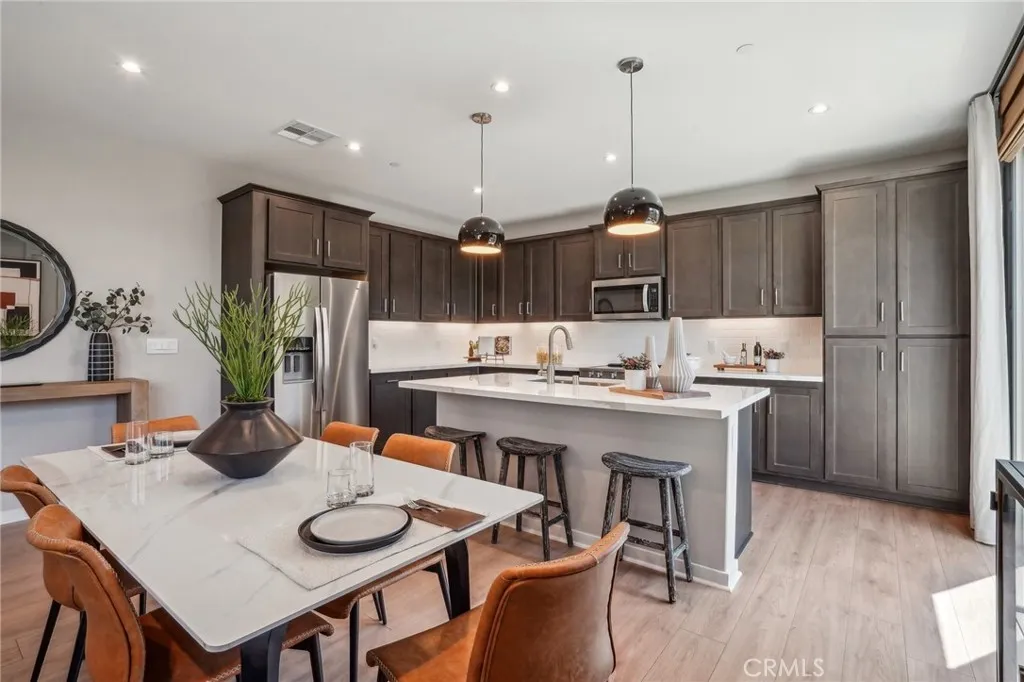 6363 Moonfire Lane, Fontana, California 92336 home-pic-7