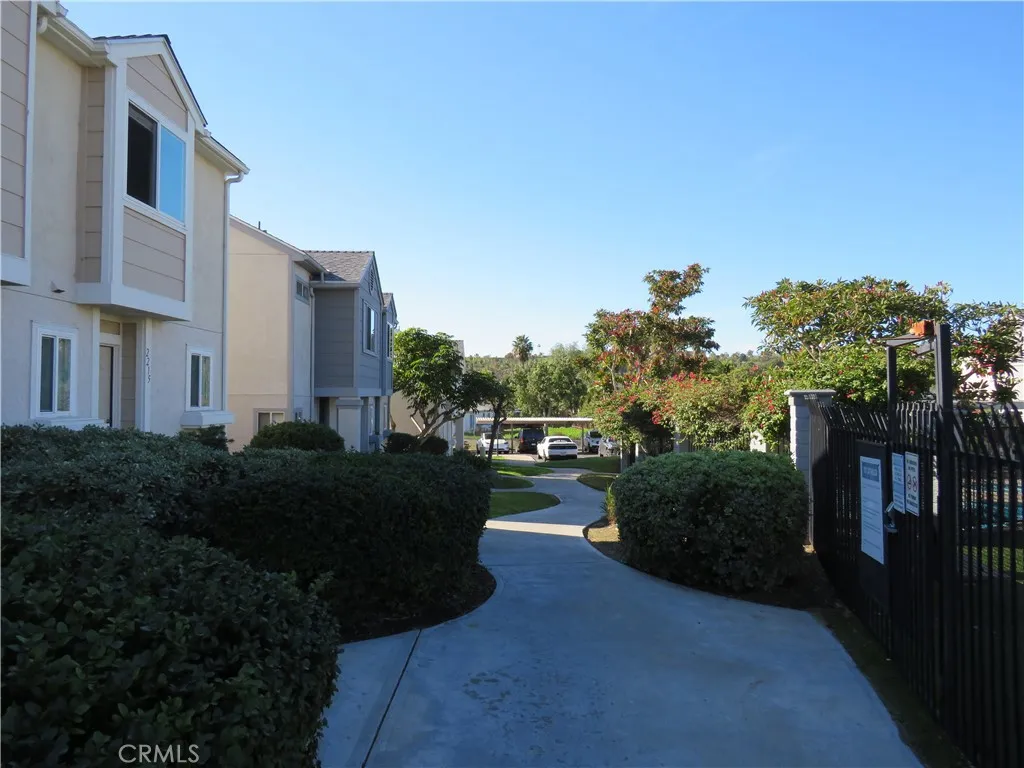 2551 Kings View, Spring Valley, California 91977 home-pic-25
