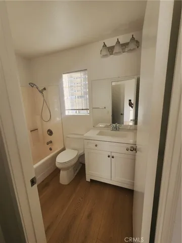 2nd Bathroom