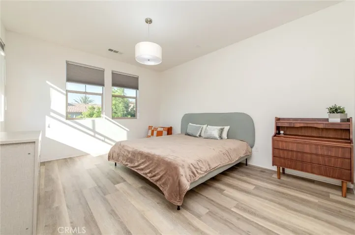 192 Finch, Lake Forest, California 92630