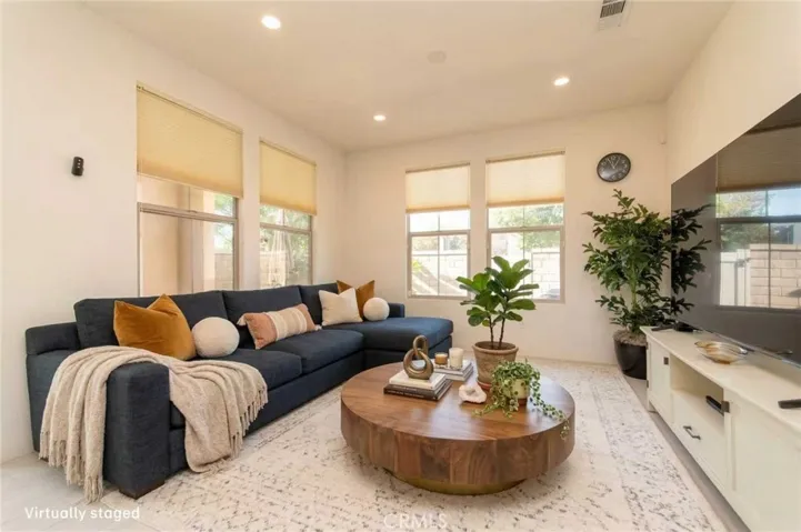 192 Finch, Lake Forest, California 92630