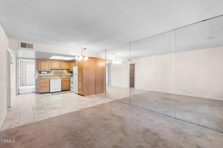 9645 Slyglass Ave #76