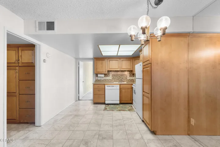 9645 Slyglass Ave #76