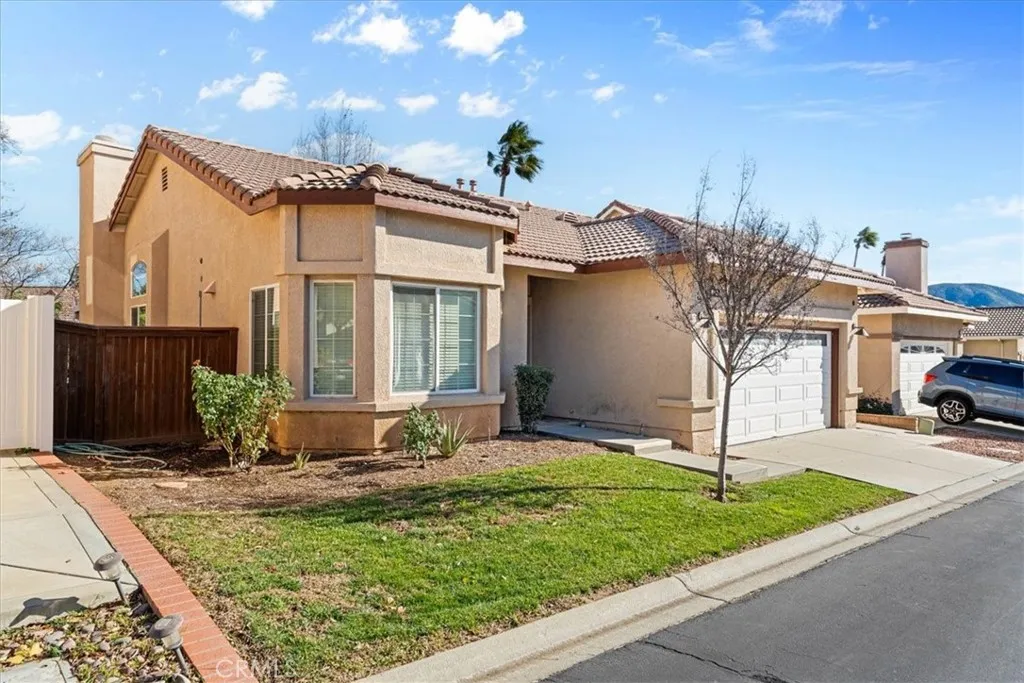 492 Autumn Way, Banning, California 92220 home-pic-2