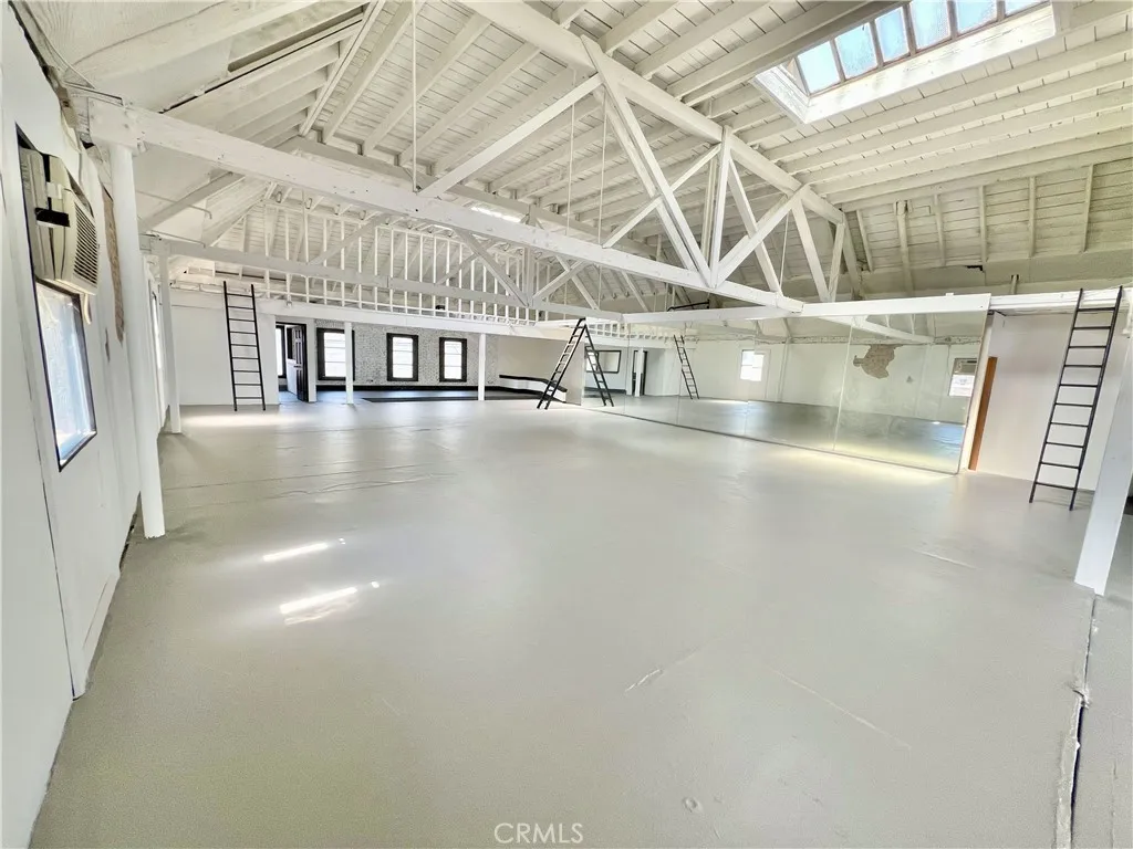 606 E 6th Street, Los Angeles, California 90021 home-pic-4