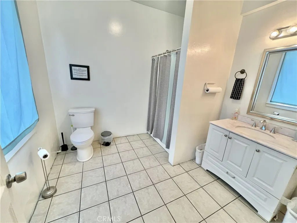 606 E 6th Street, Los Angeles, California 90021 home-pic-8