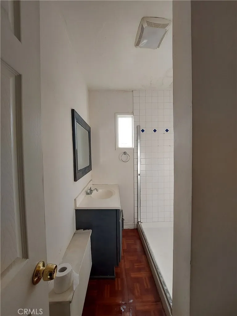 895 E 9th, Pomona, California 91766 home-pic-8