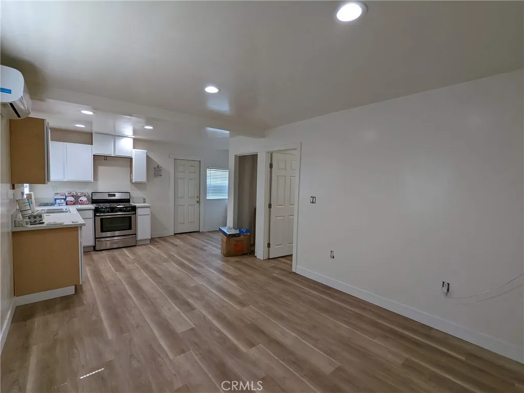 895 E 9th, Pomona, California 91766 home-pic-13