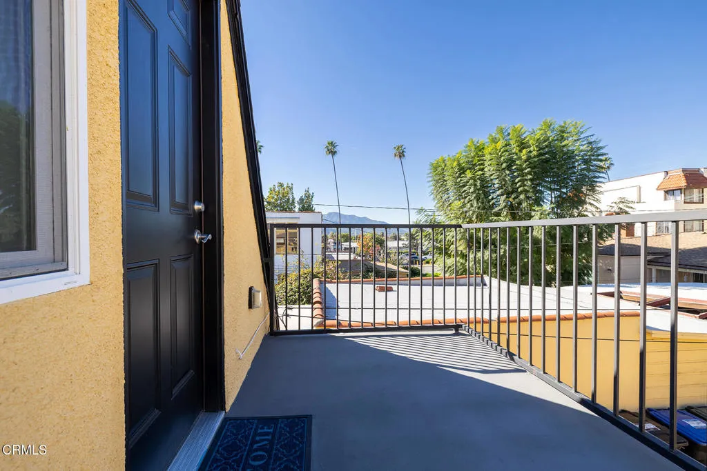 1161 Ruberta Avenue, Glendale, California 91201 home-pic-16