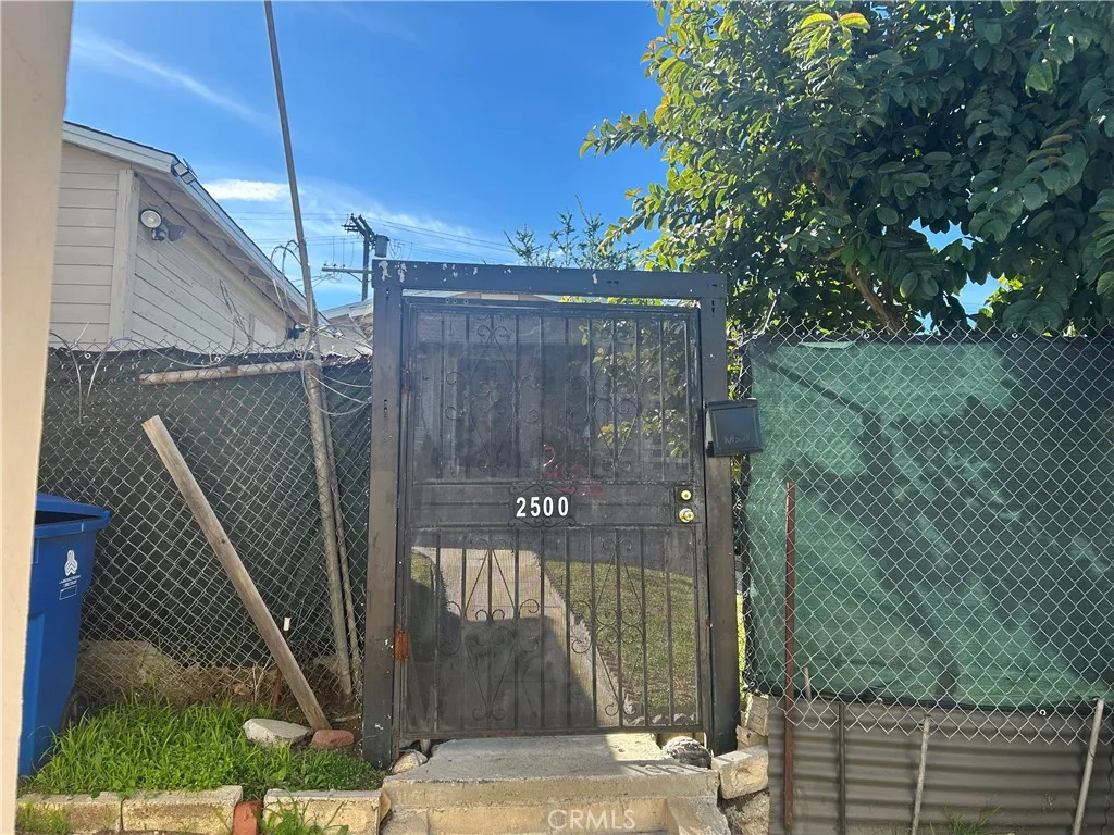2500 Ganahl, Los Angeles, California 90033 home-pic-2