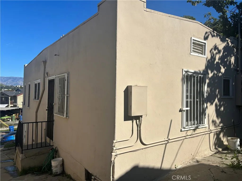 2500 Ganahl, Los Angeles, California 90033 home-pic-6