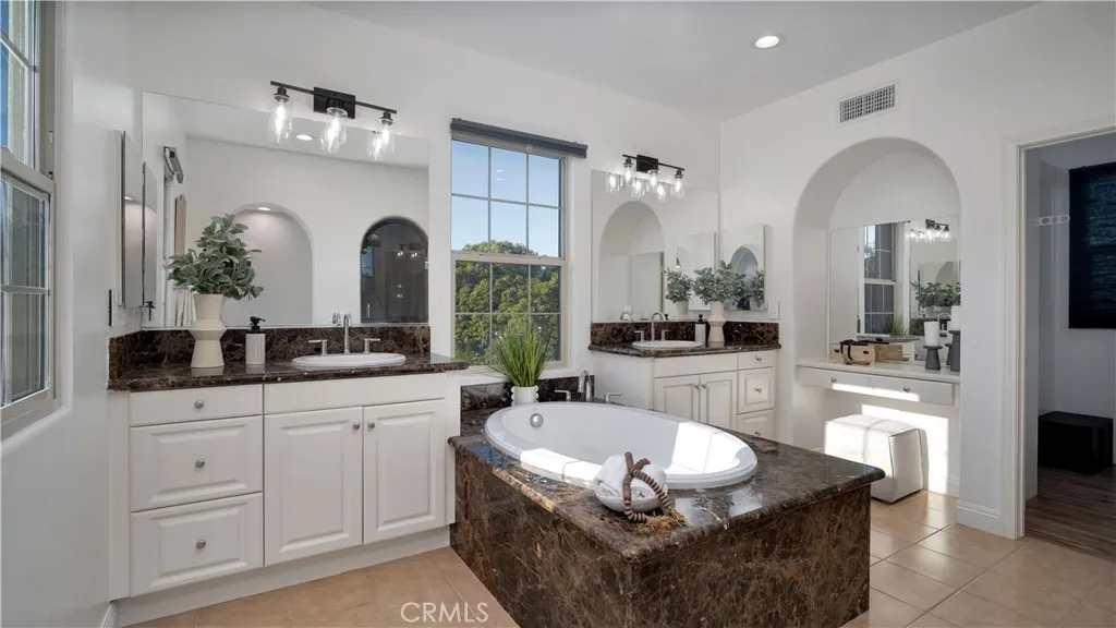 43 Conservancy, Irvine, California 92618 home-pic-27