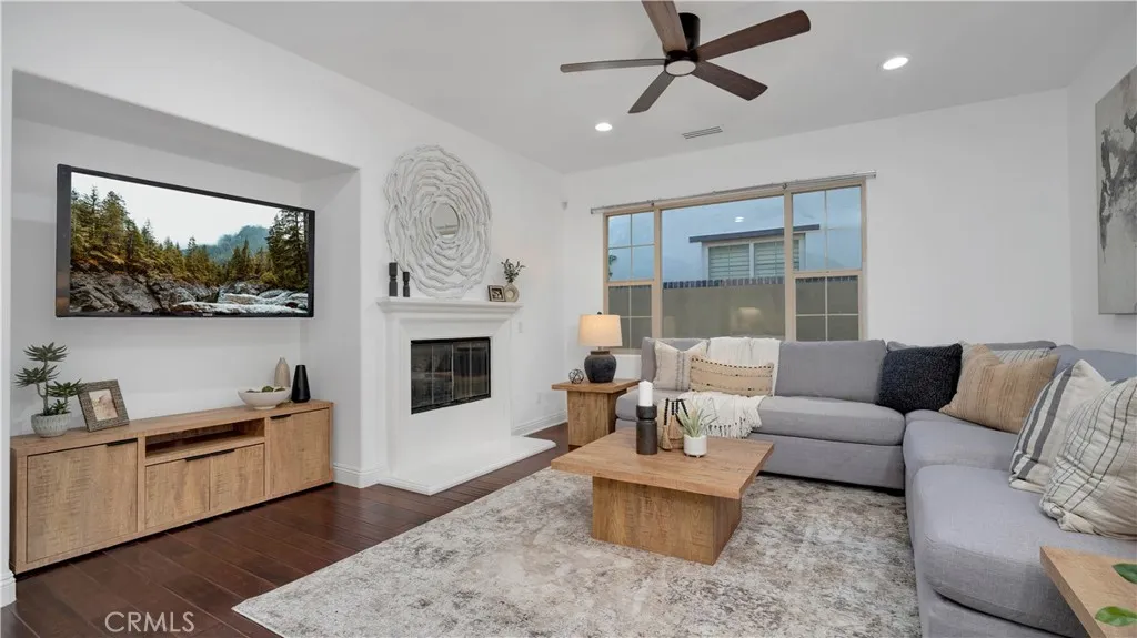 43 Conservancy, Irvine, California 92618 home-pic-10